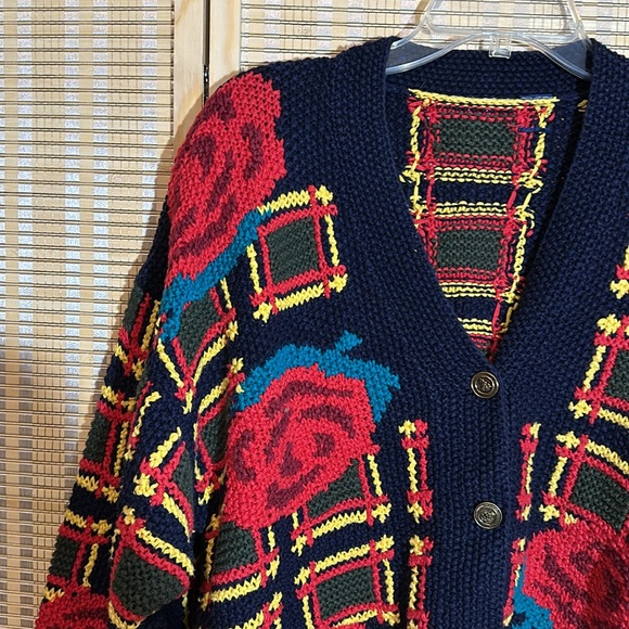 Vintage 1990s Black Chunky Knit Cardigan Square Large Floral Print Roses No Tags - Picture 4 of 16